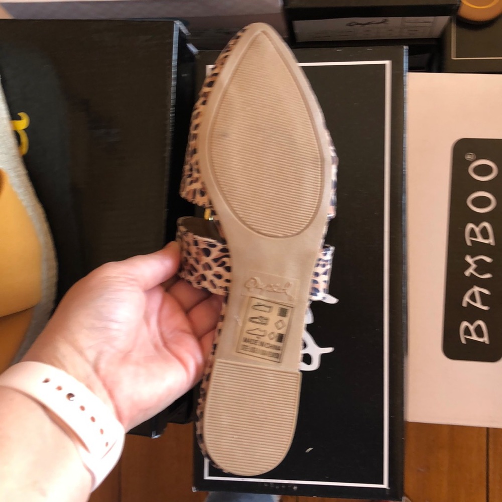 Size 9 Leopard Mule Slide On Sandal - Picture 3 of 3